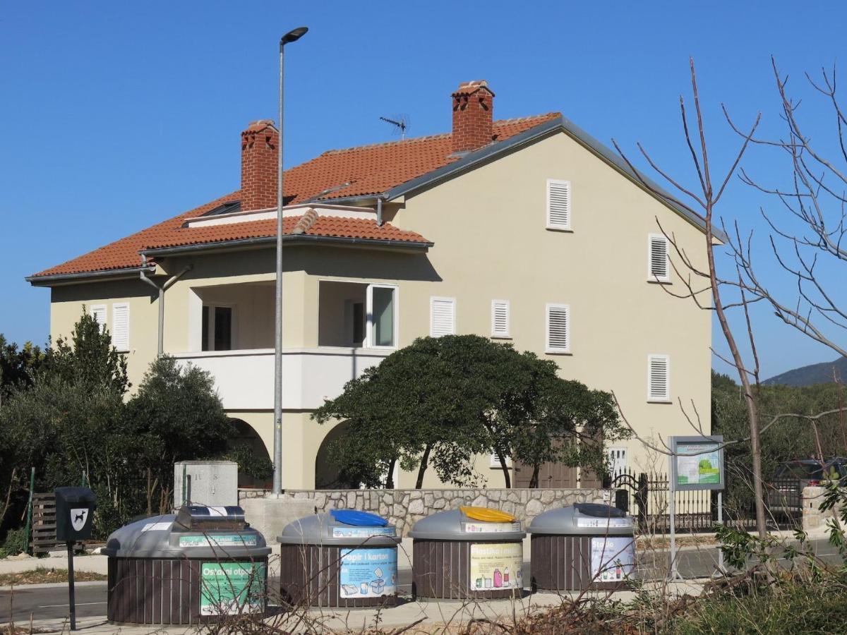 Rea Apartment