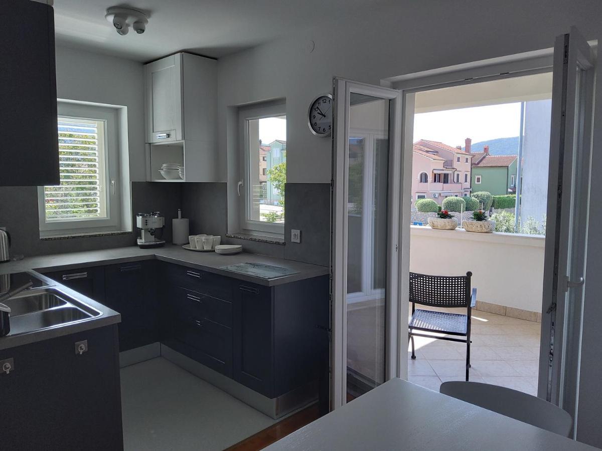 Rea Apartment Cres